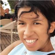 Appena diplomata in socio sanitario, sono socevole, generosa